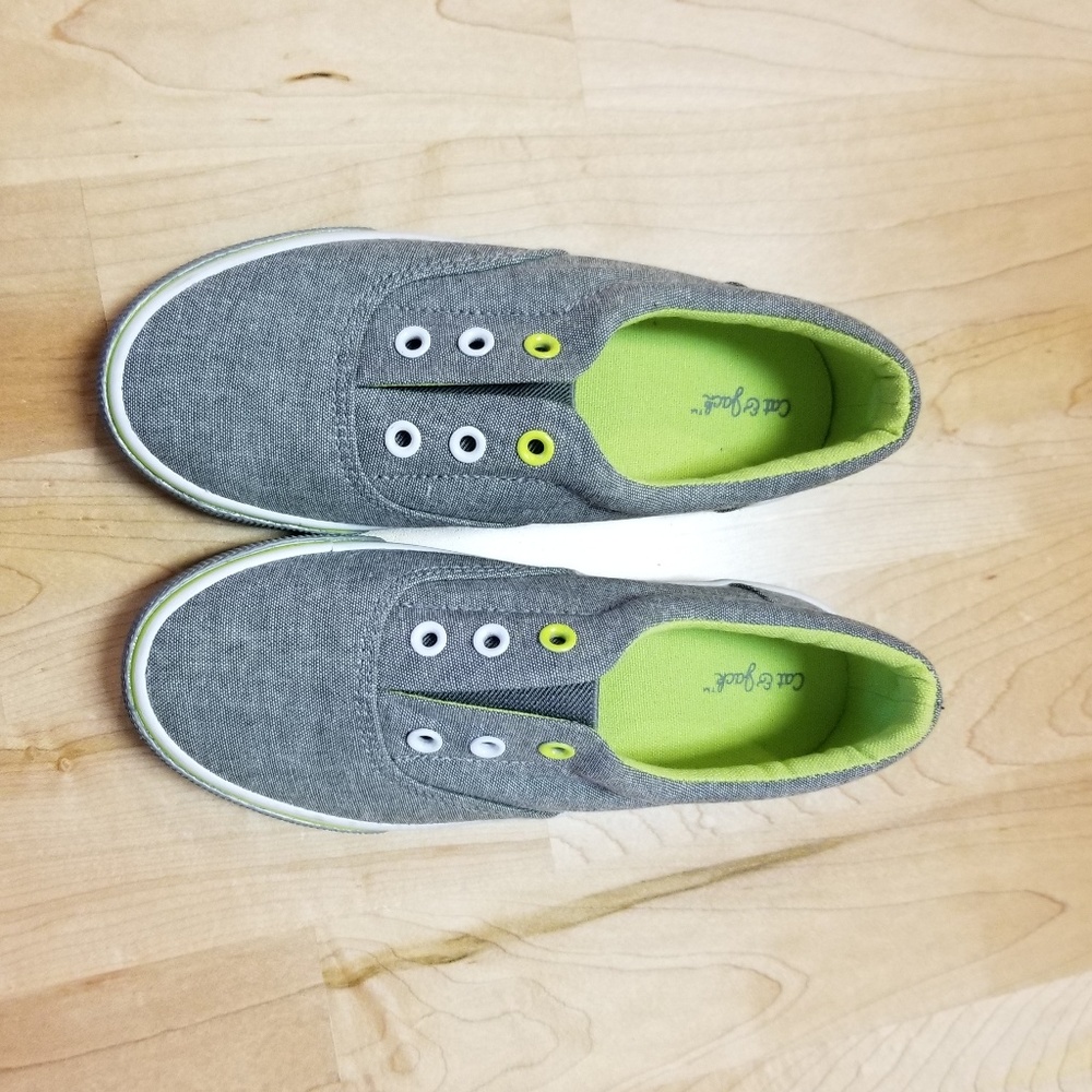 Cat and Jack shoes size 11